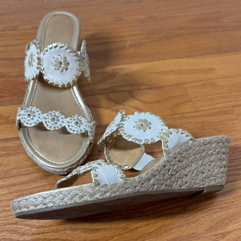 Jack Rogers Cream with Gold Metallic Trim Wedge Slide-in Sandals 8M - Picture 2 of 6
